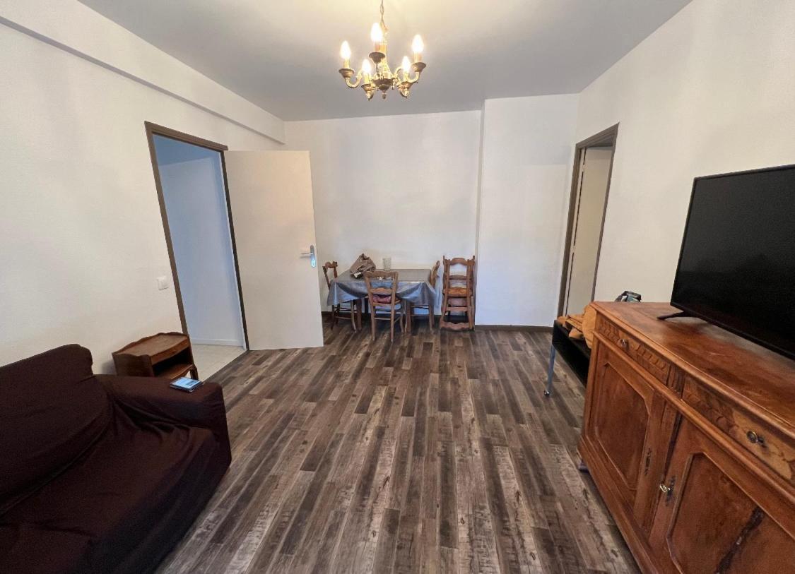 Appartement Proche Gare Routiere Menton Exterior photo